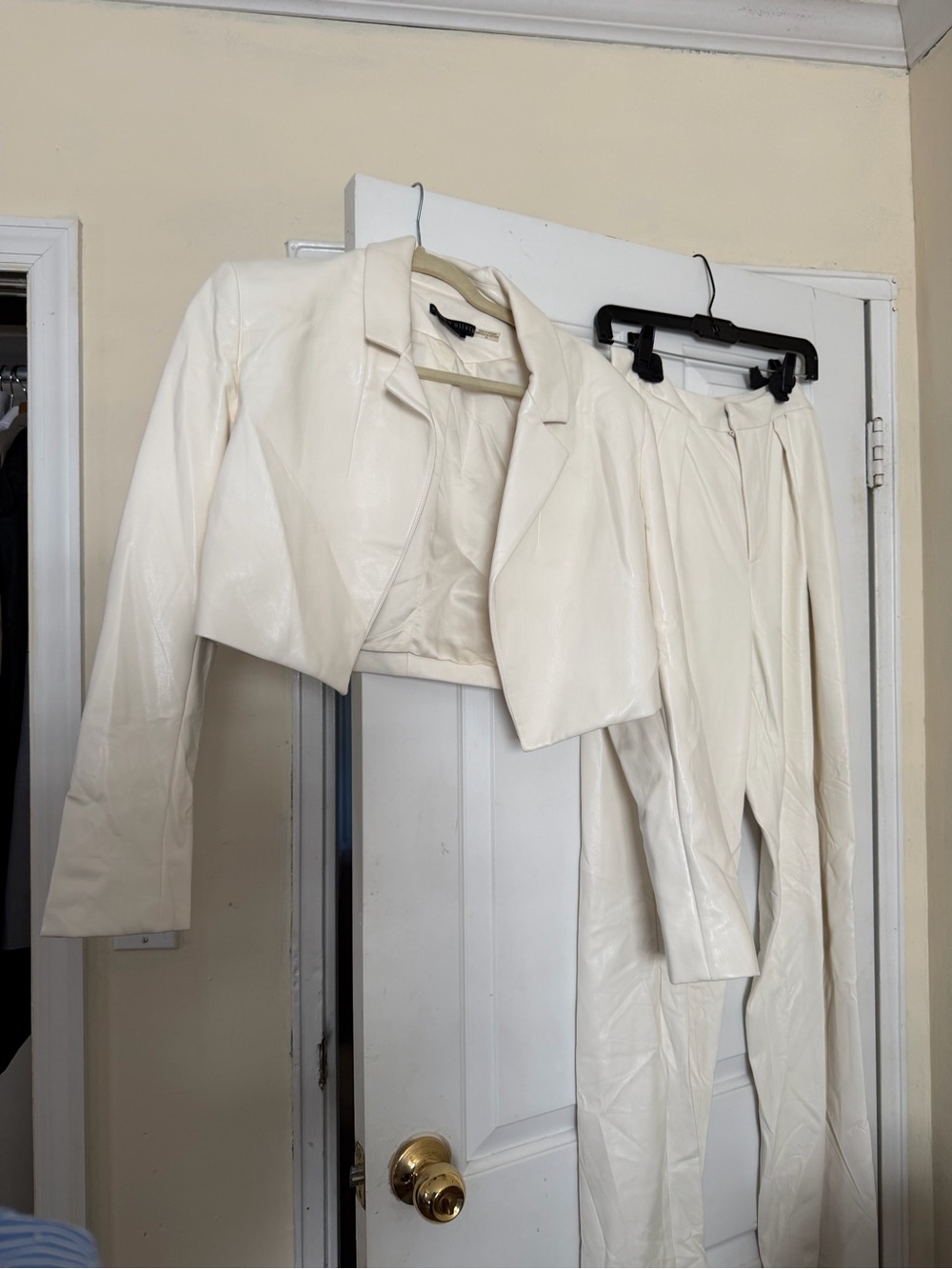Worn once Women’s Cream Cropped Faux Leather Blazer Jacket